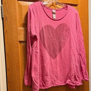 Magnolia Pearl Pink Dylan Long Sleeve Heart Tee OSFM